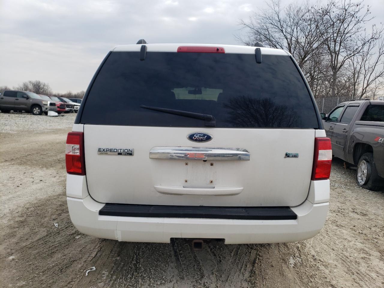 2010 Ford Expedition - Image 6
