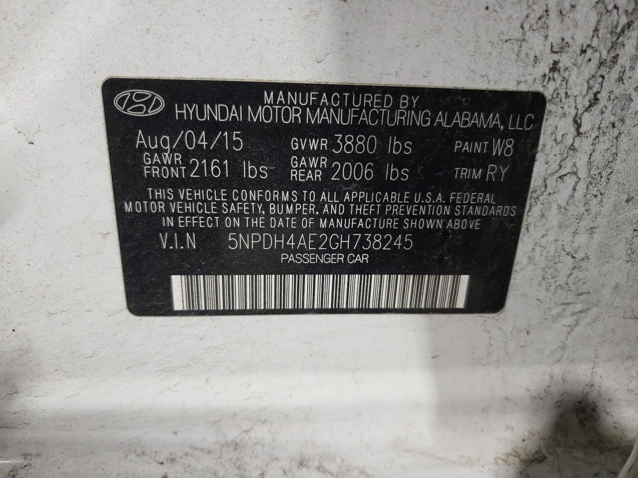 2016 Hyundai Elantra - Image 13