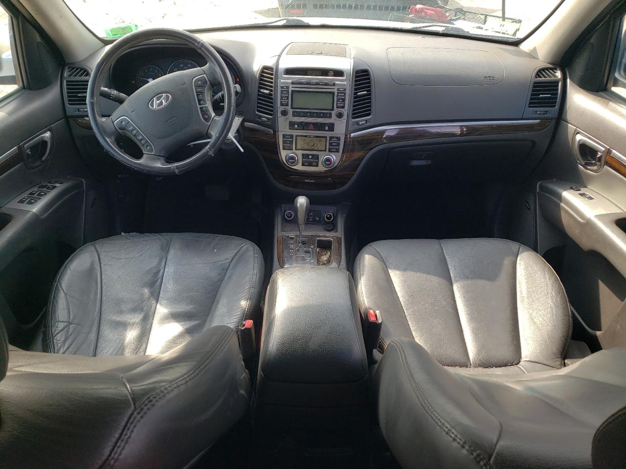 2011 Hyundai Santa Fe - Image 8