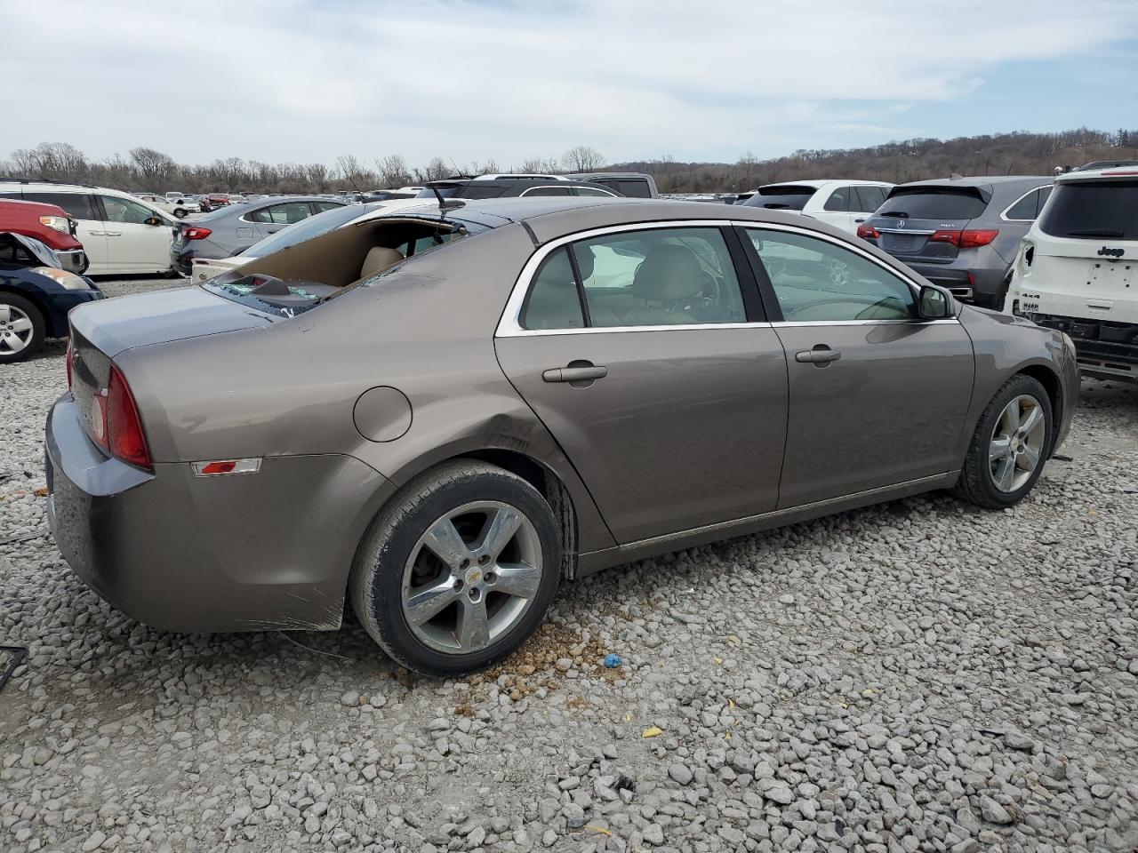 2010 Chevrolet Malibu - Image 3