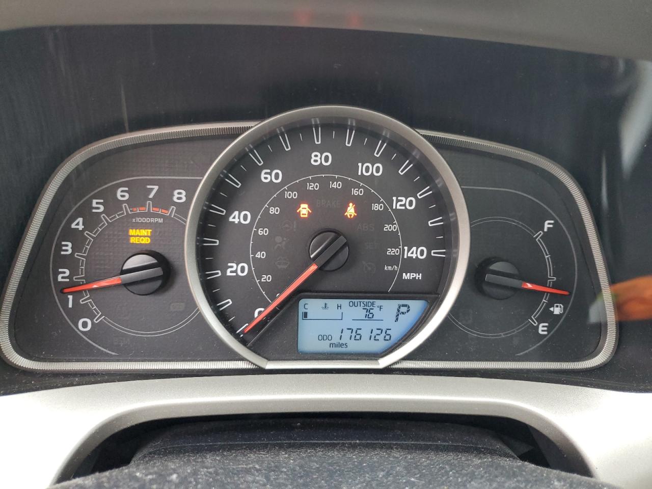 2014 Toyota RAV 4 - Image 9
