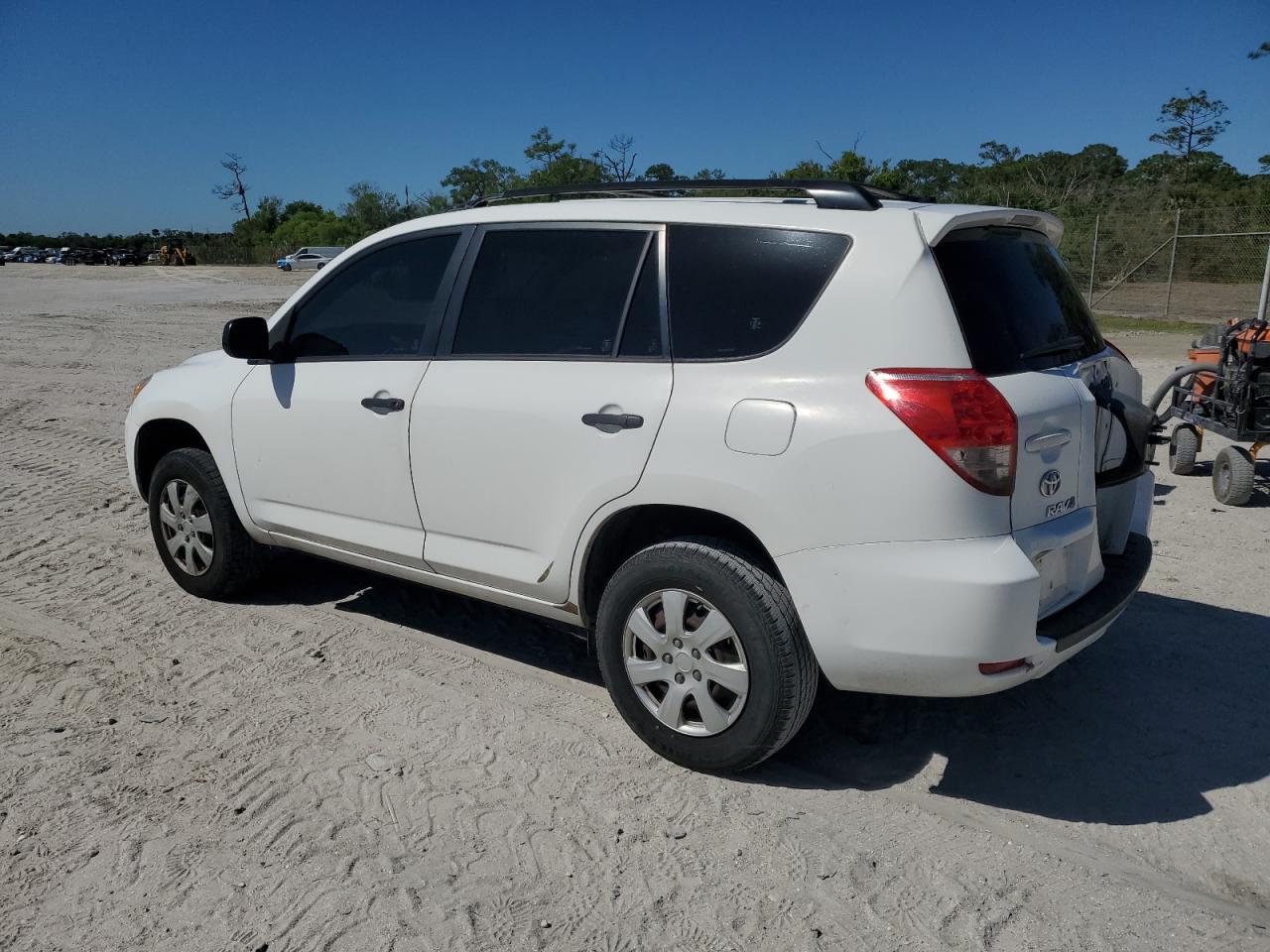 2006 Toyota RAV 4 - Image 2