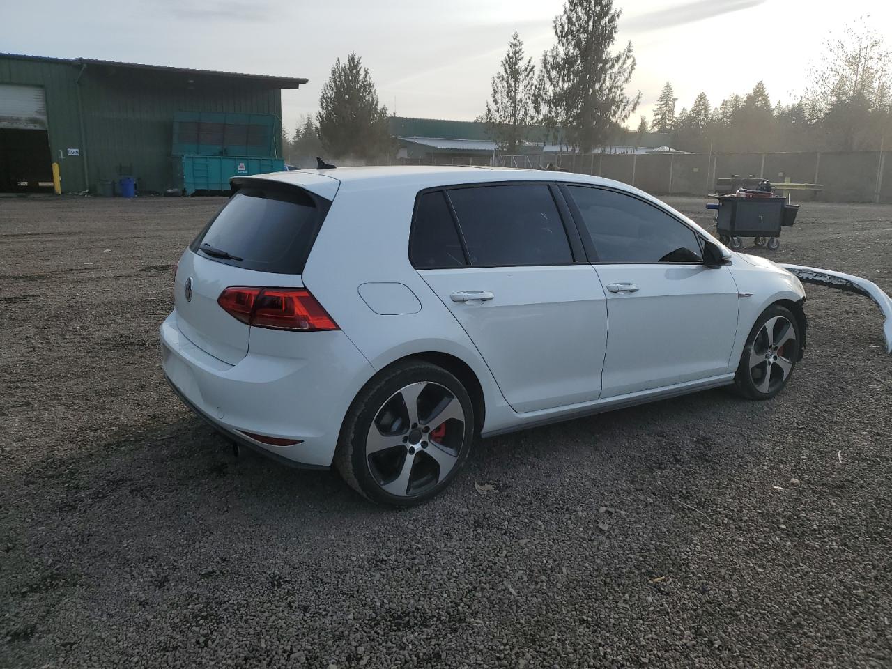2015 Volkswagen GTI - Image 3