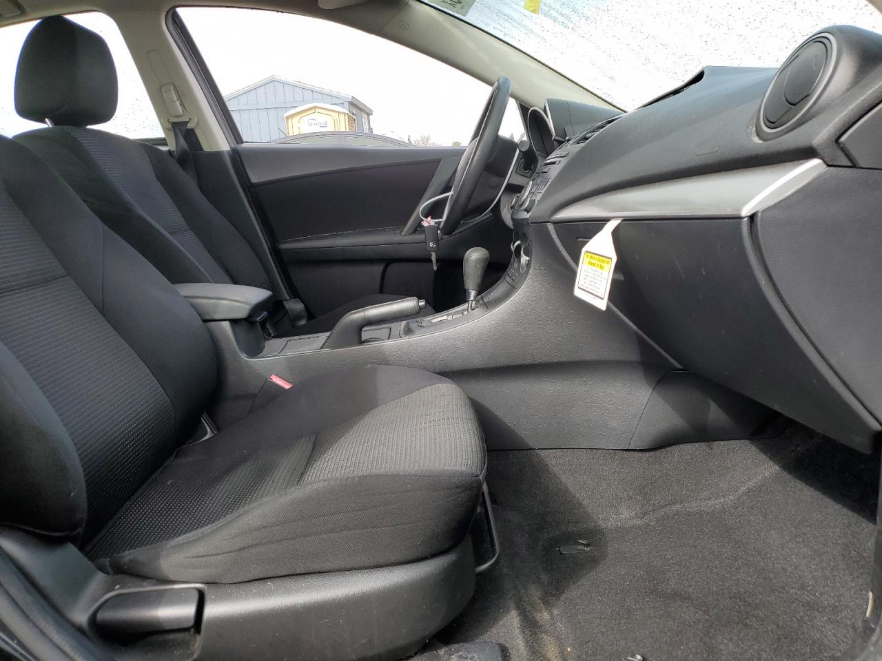 2012 Mazda 3 - Image 7