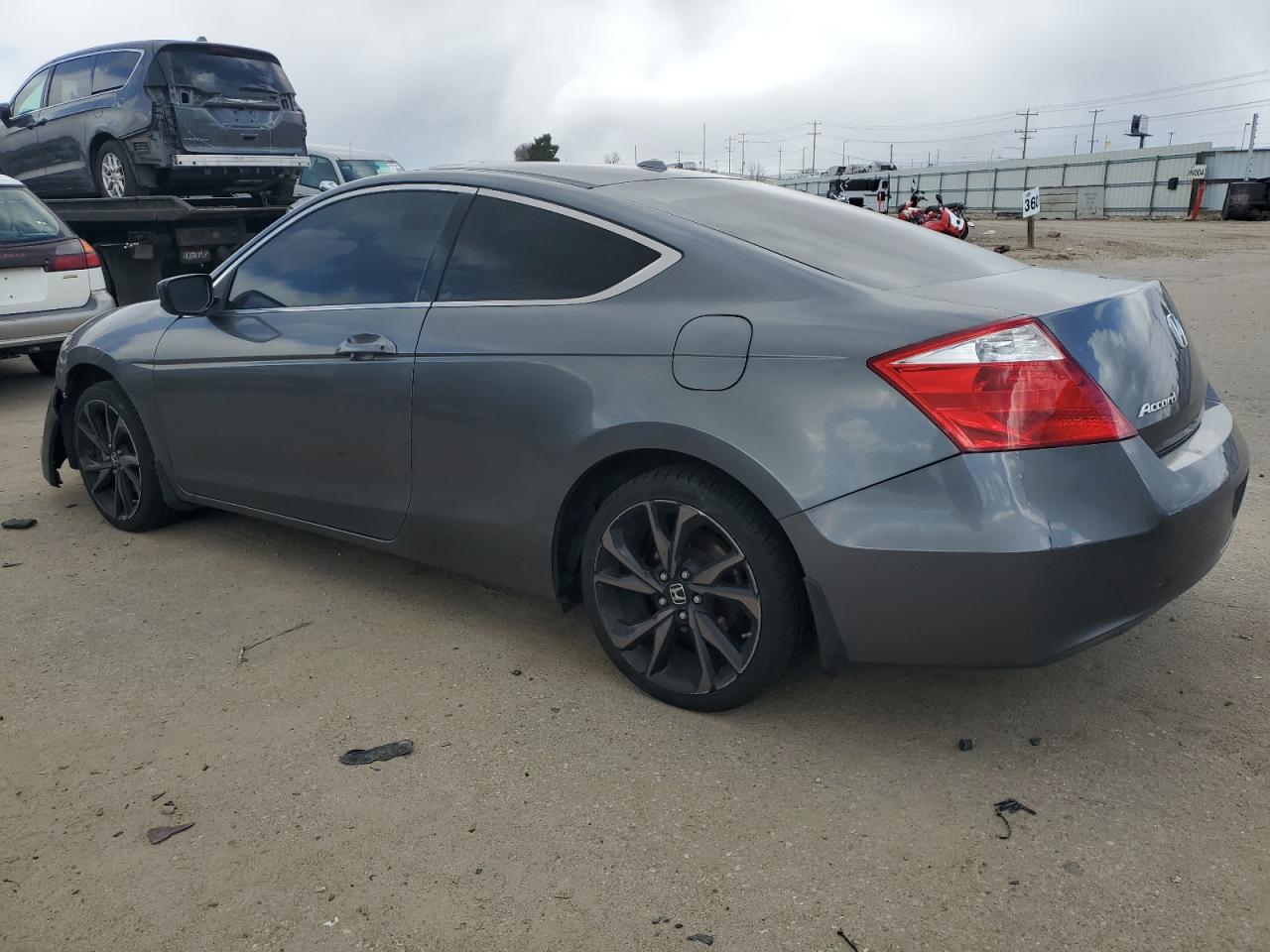 2009 Honda Accord - Image 2