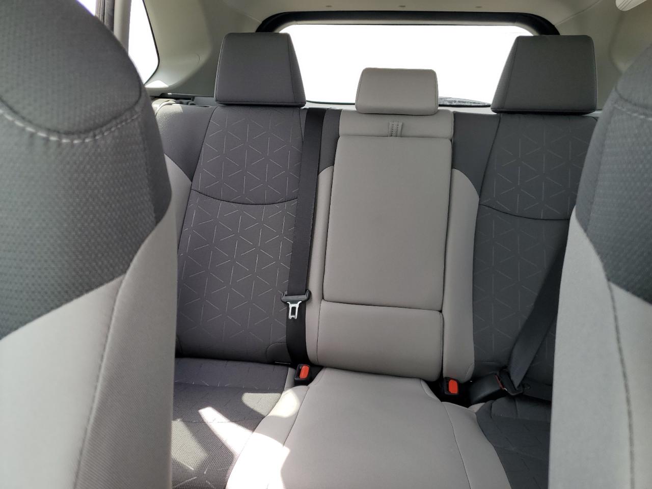 2024 Toyota RAV 4 - Image 10