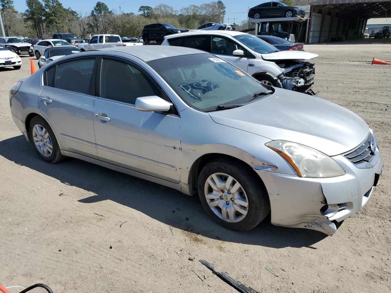 2010 Nissan Altima - Image 4