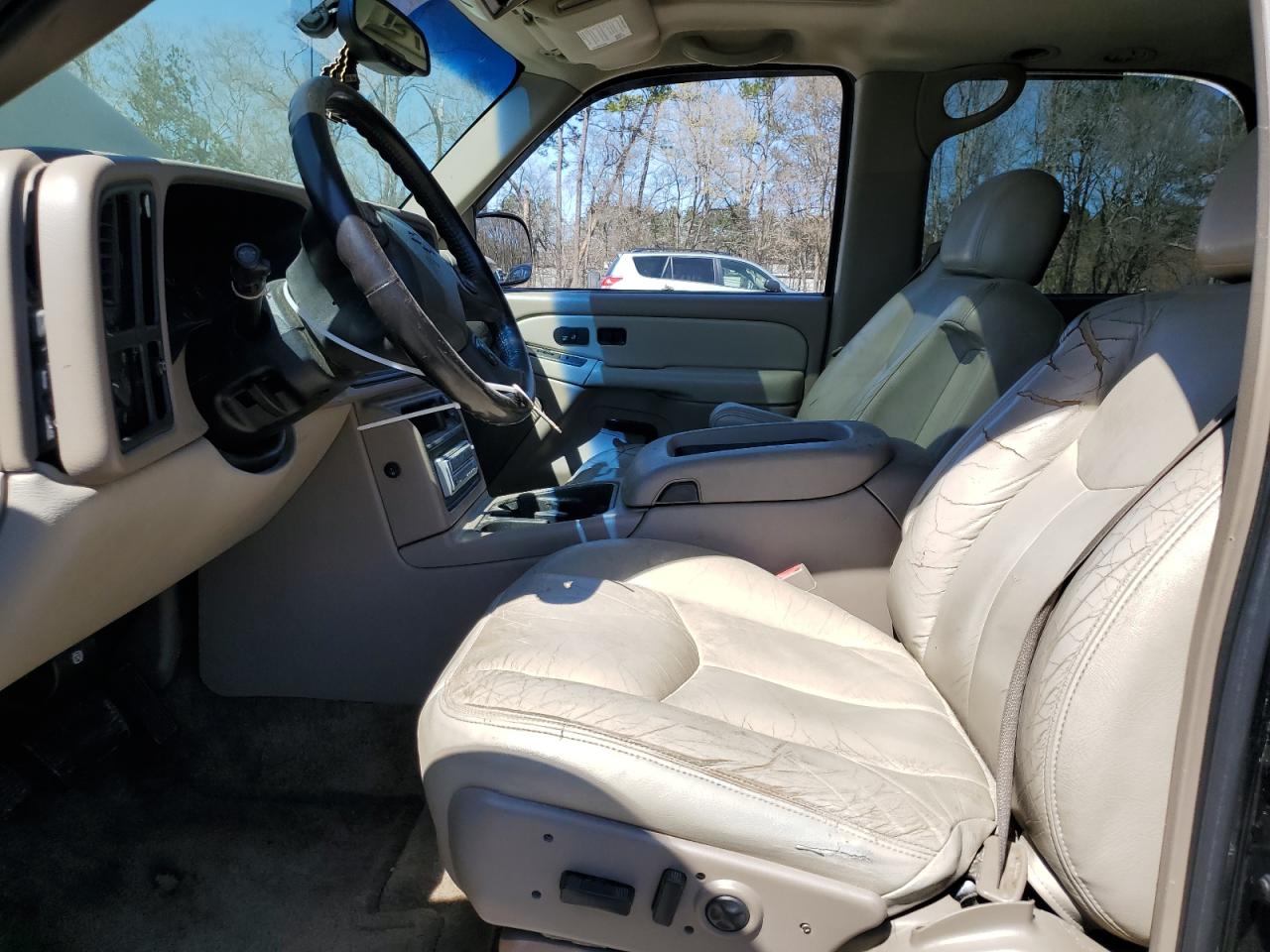 2003 Chevrolet Tahoe - Image 7