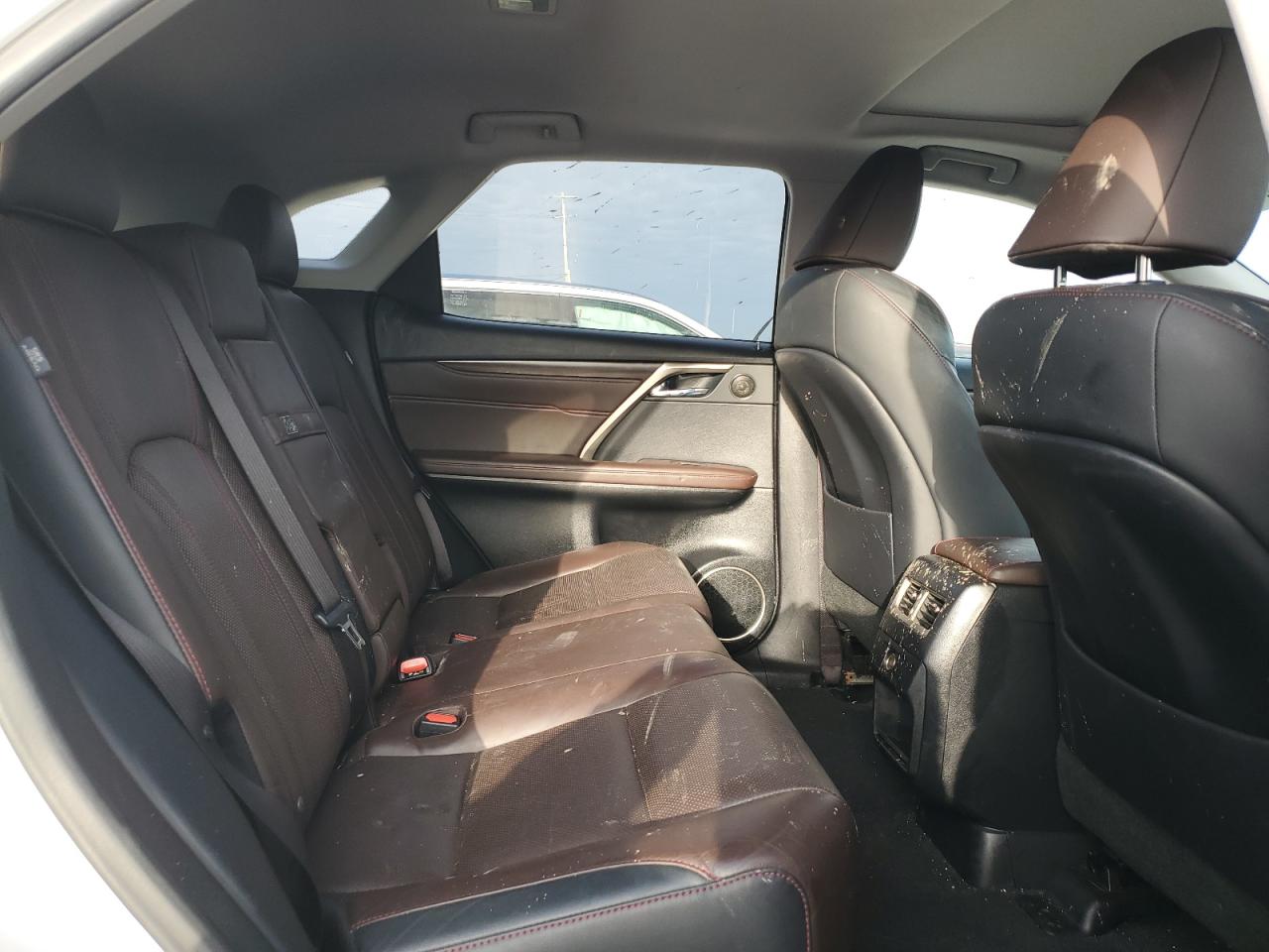 2017 Lexus RX - Image 11