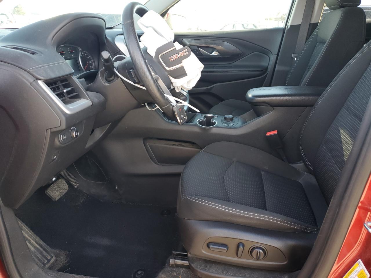 2022 GMC Terrain - Image 7