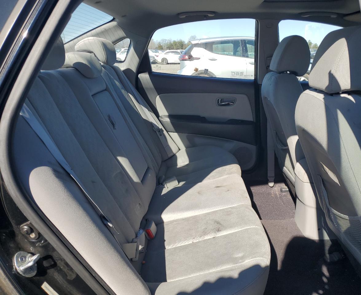 2010 Hyundai Elantra - Image 11