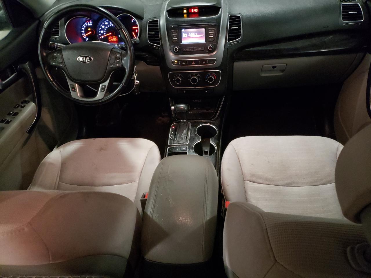 2014 Kia Sorento - Image 8
