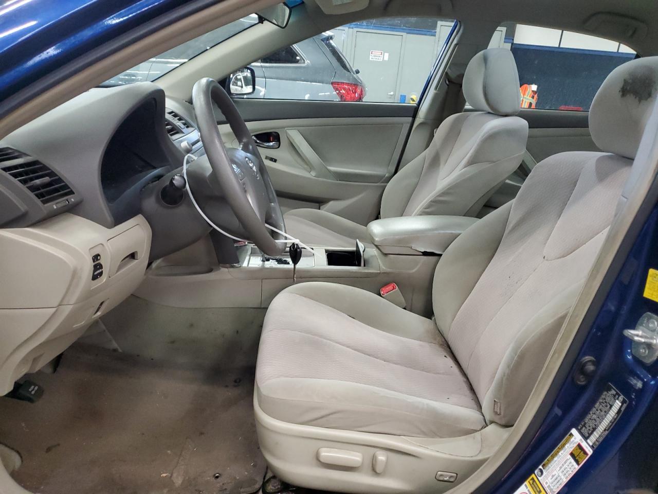 2011 Toyota Camry - Image 7