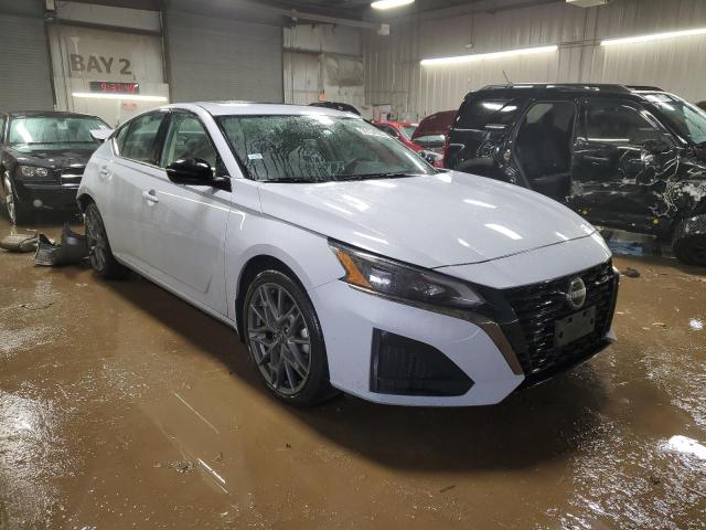  NISSAN ALTIMA 2024 Silver