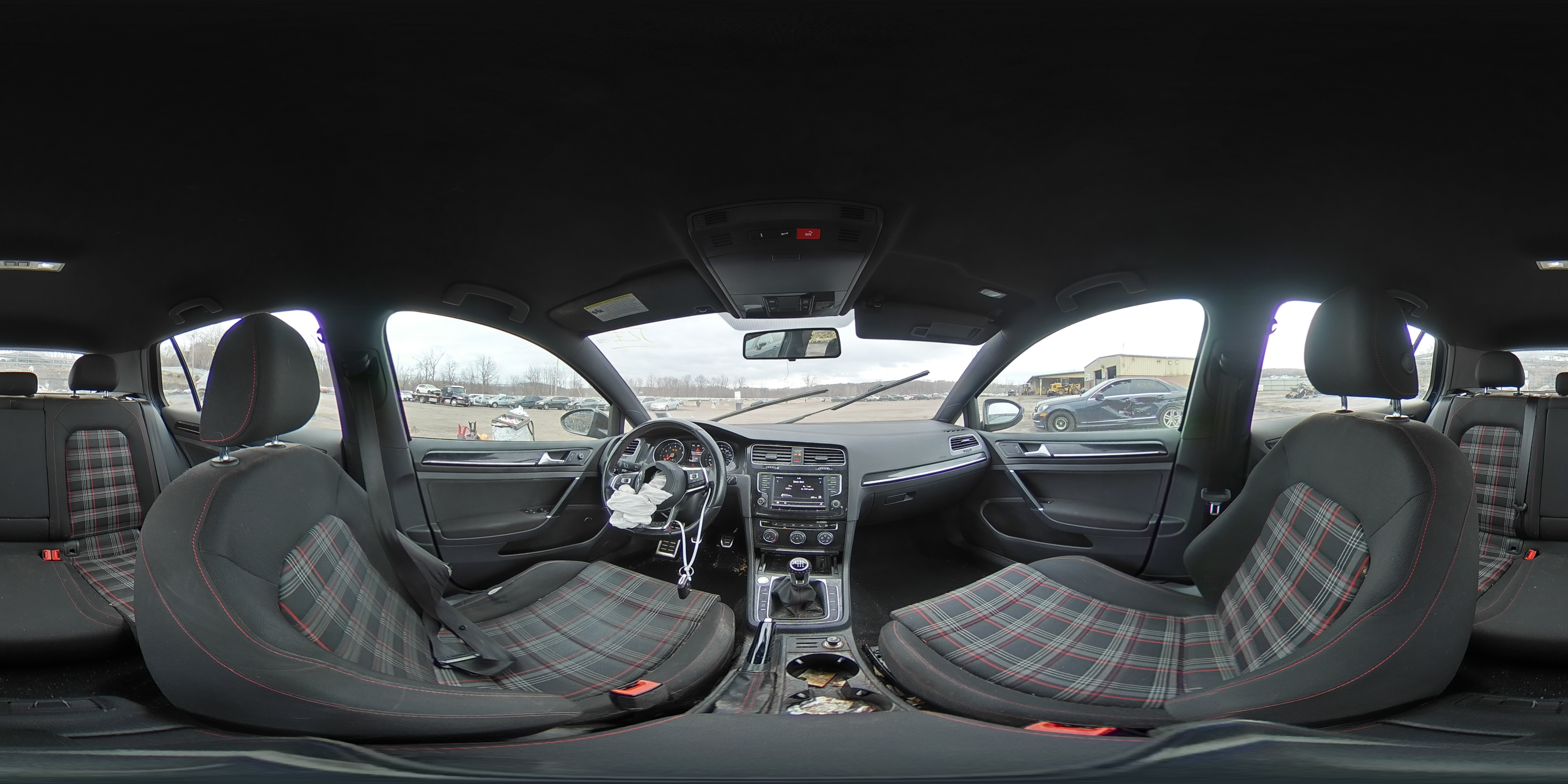 2017 Volkswagen GTI - Image 13