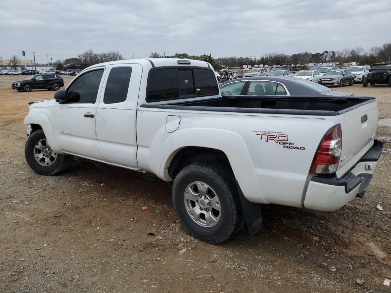 2005 Toyota Tacoma - Image 2