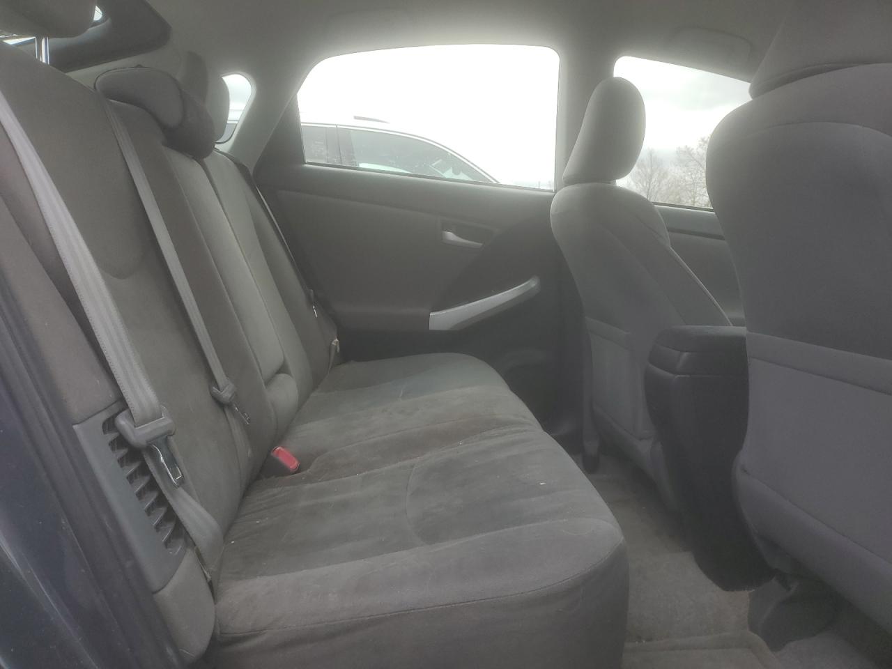 2013 Toyota Prius - Image 10