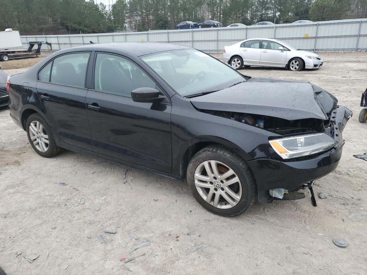 2015 Volkswagen Jetta - Image 4