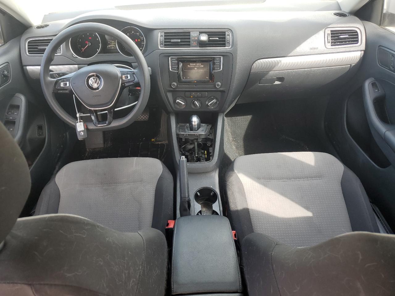 2018 Volkswagen Jetta - Image 8
