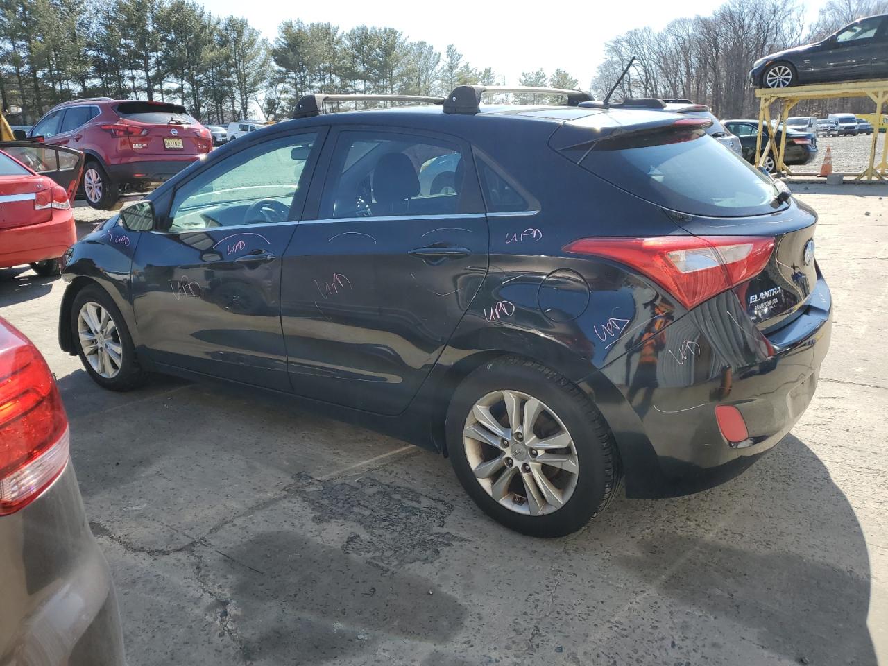 2014 Hyundai Elantra - Image 2