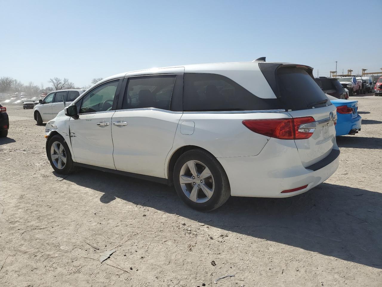2019 Honda Odyssey - Image 2