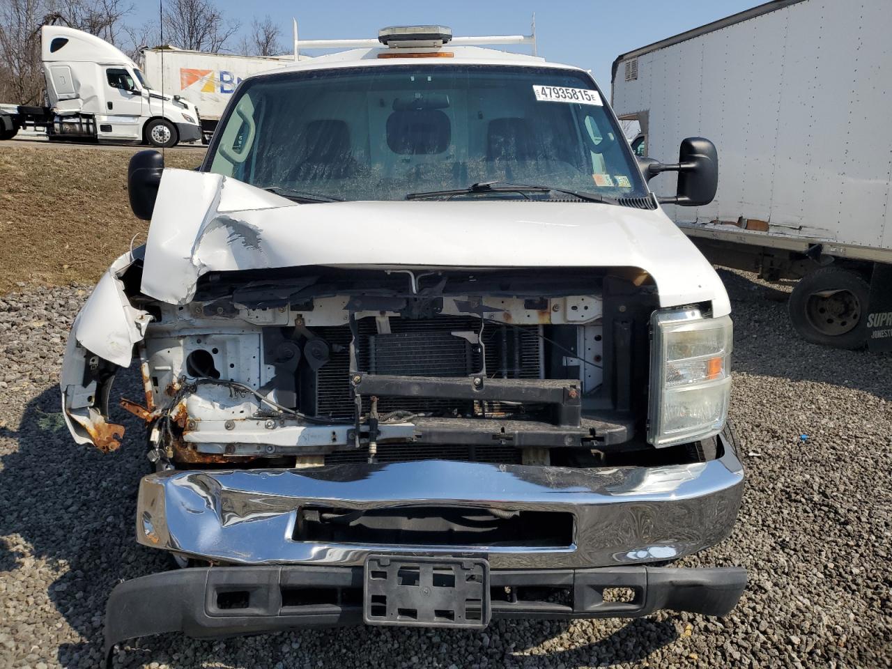 2010 Ford Econoline - Image 5