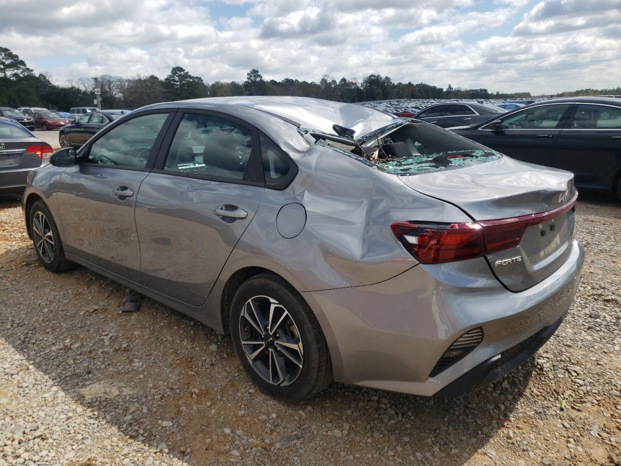 2023 Kia Forte - Image 2