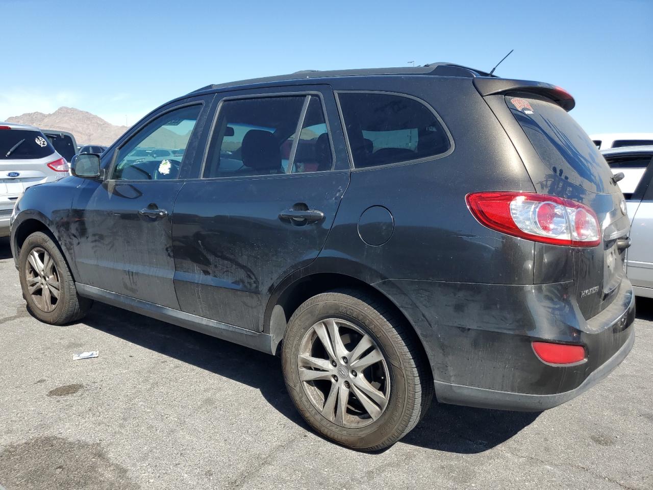 2011 Hyundai Santa Fe - Image 2