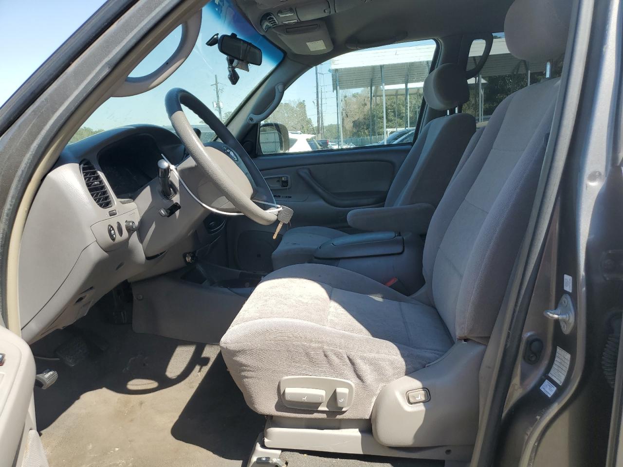 2004 Toyota Sequoia Sr5 VIN: 5TDZT34A94S235406 Lot: 81604014