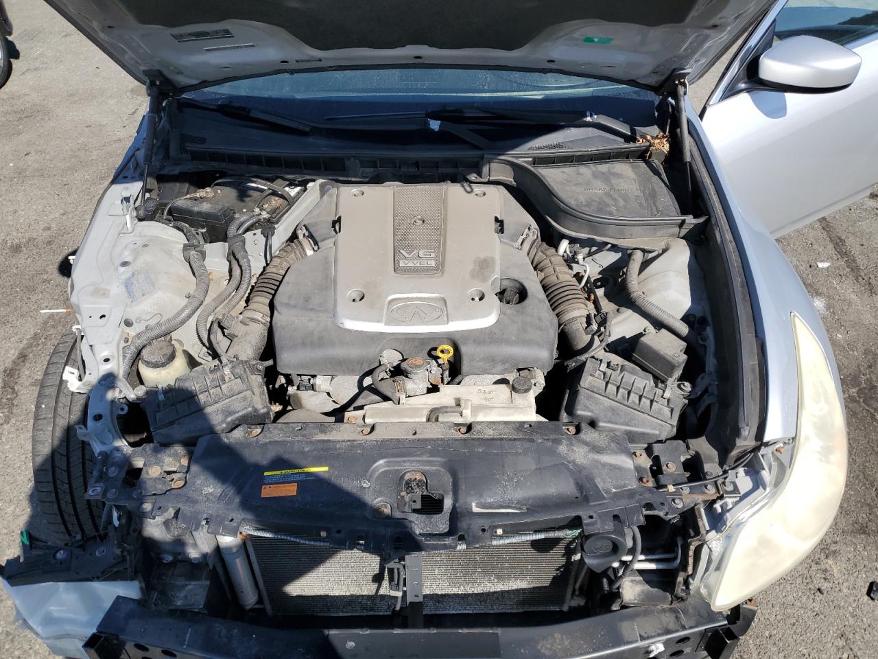 2009 Infiniti G - Image 11