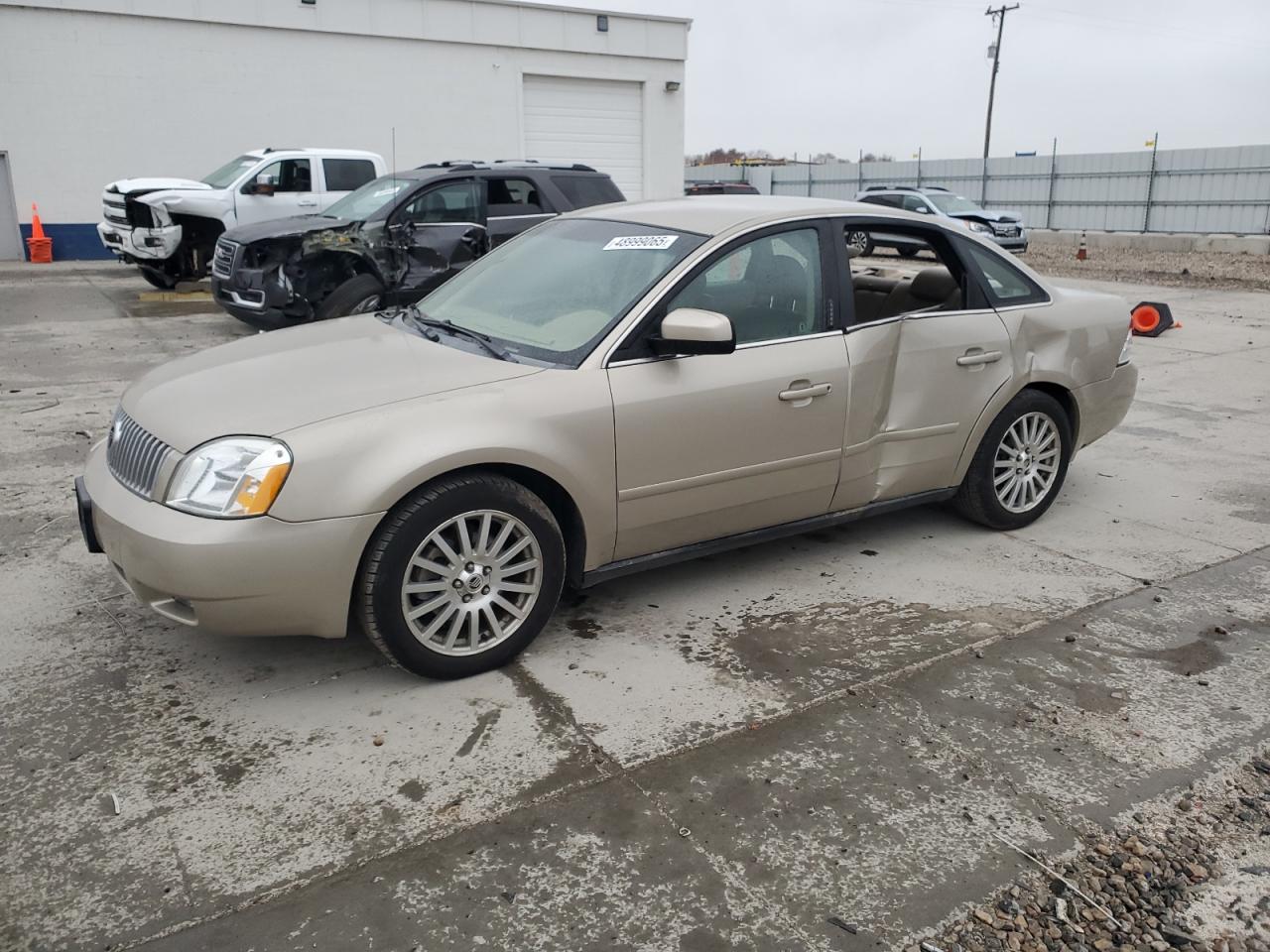 2006 Mercury Montego Premier for Sale in Farr West, UT - Side