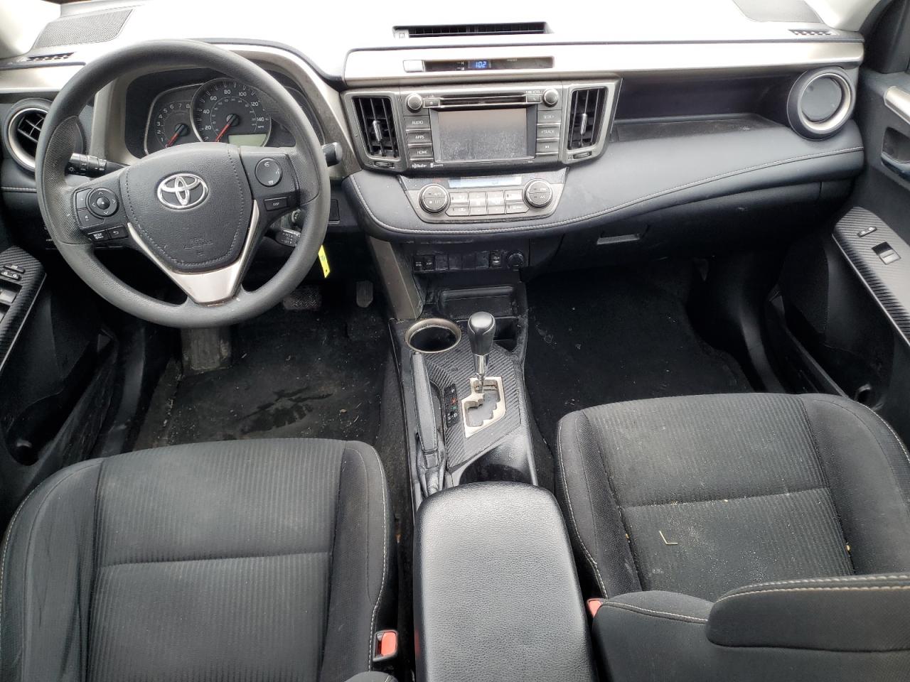 2015 Toyota RAV 4 - Image 8