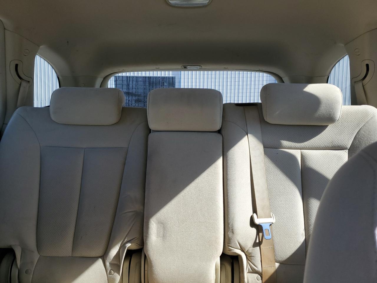 2009 Hyundai Santa Fe - Image 10