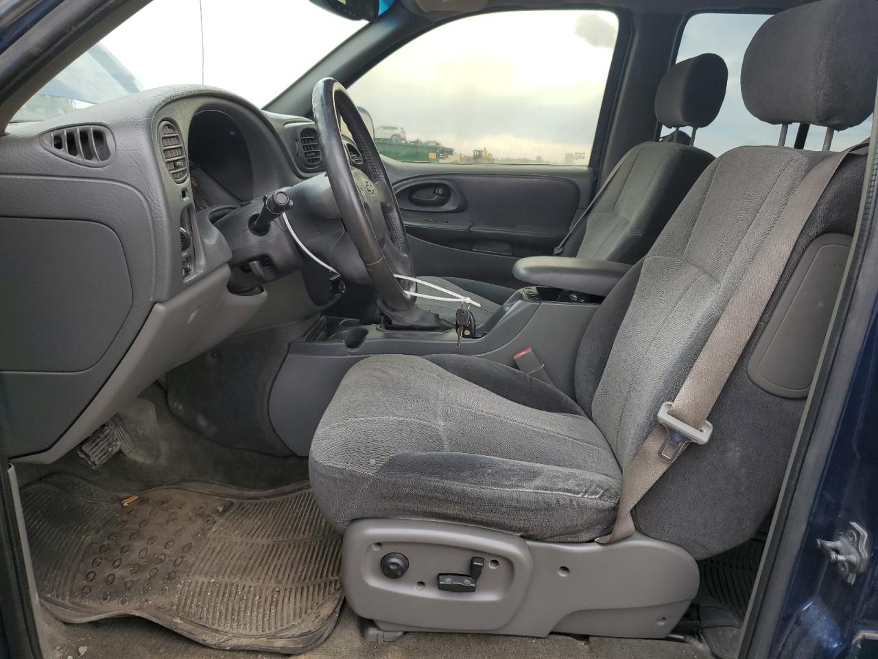 2002 Chevrolet TrailBlazer - Image 7