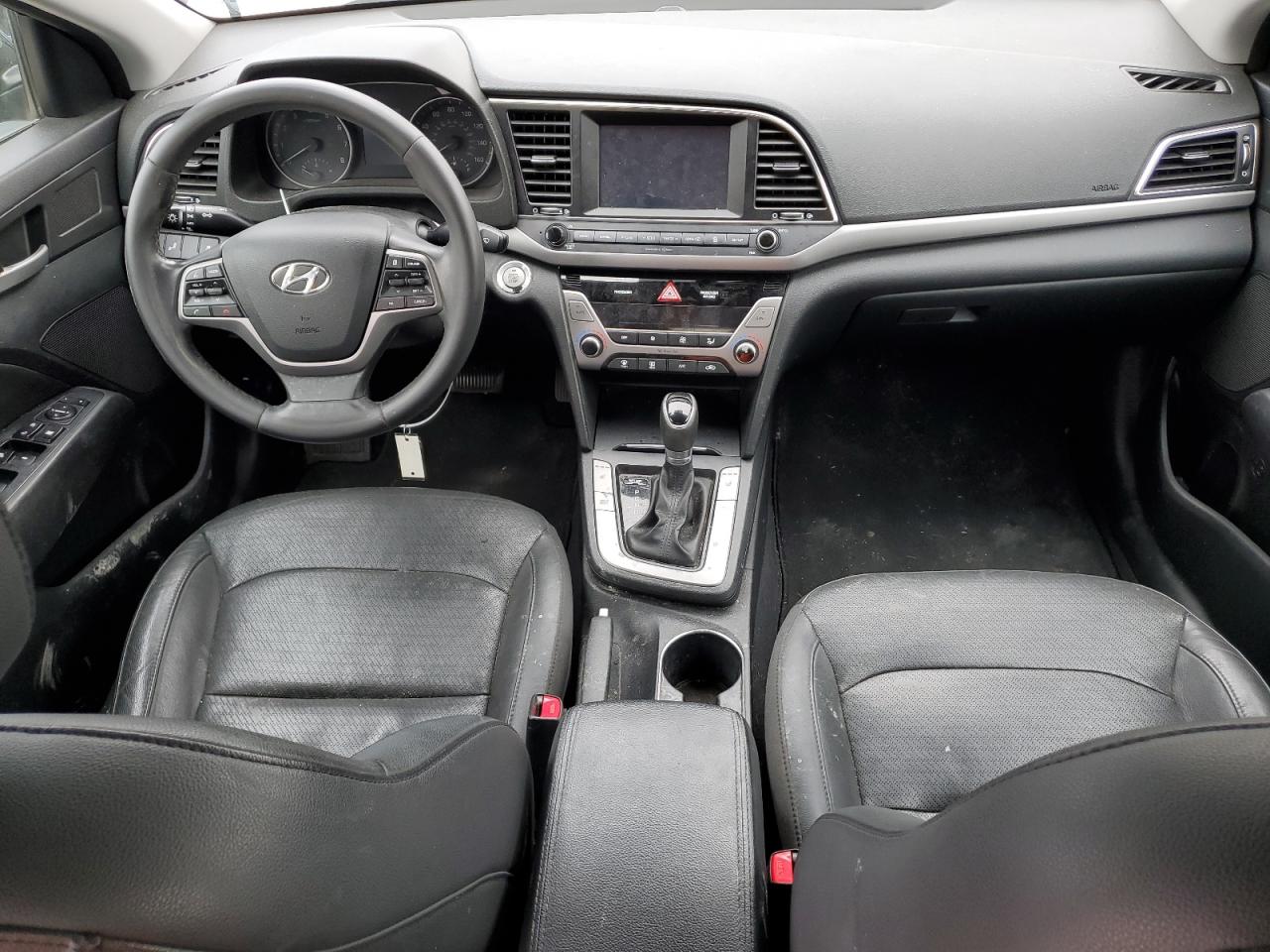 2017 Hyundai Elantra - Image 8