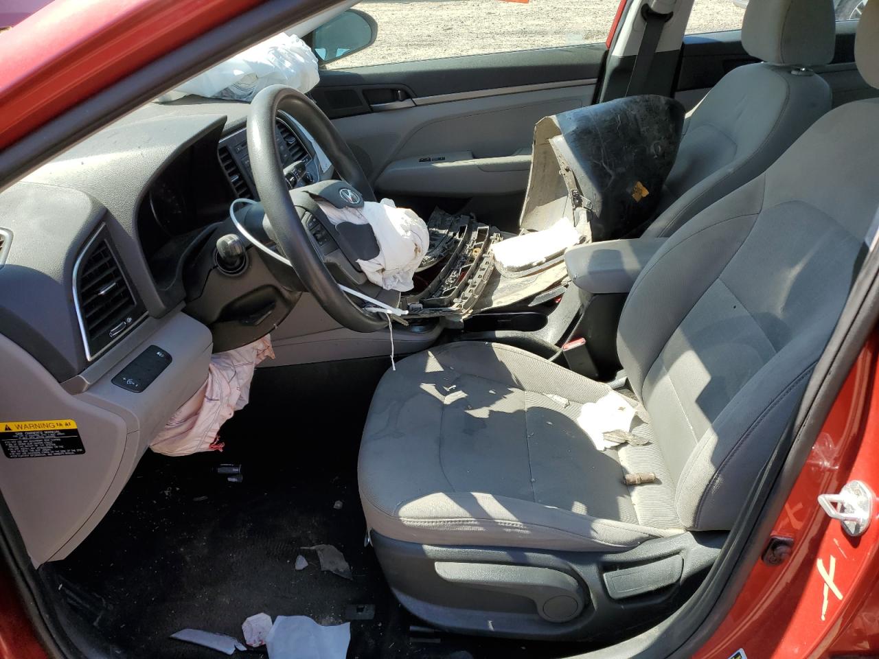 2017 Hyundai Elantra - Image 7