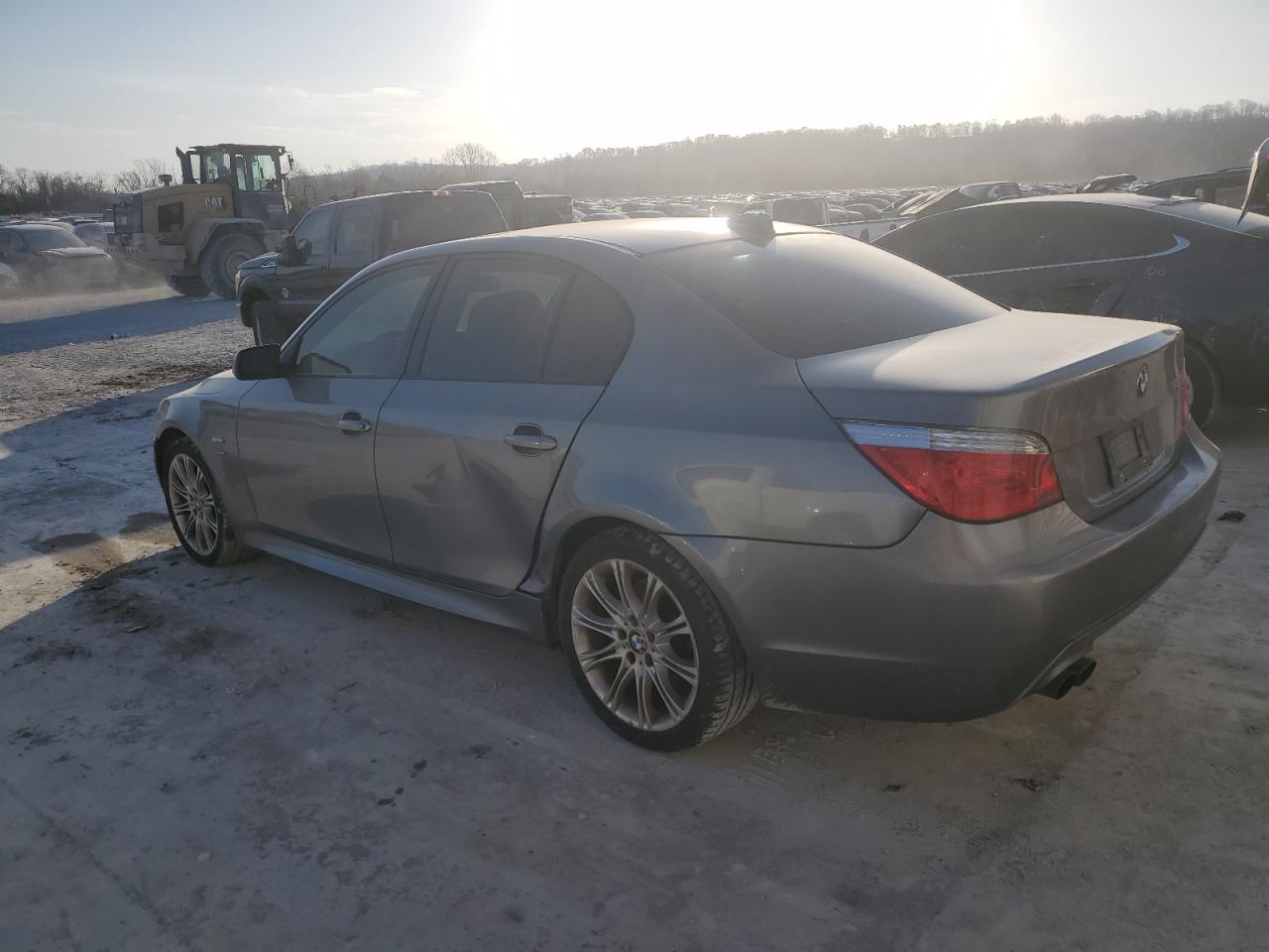 2010 BMW 5er - Image 2