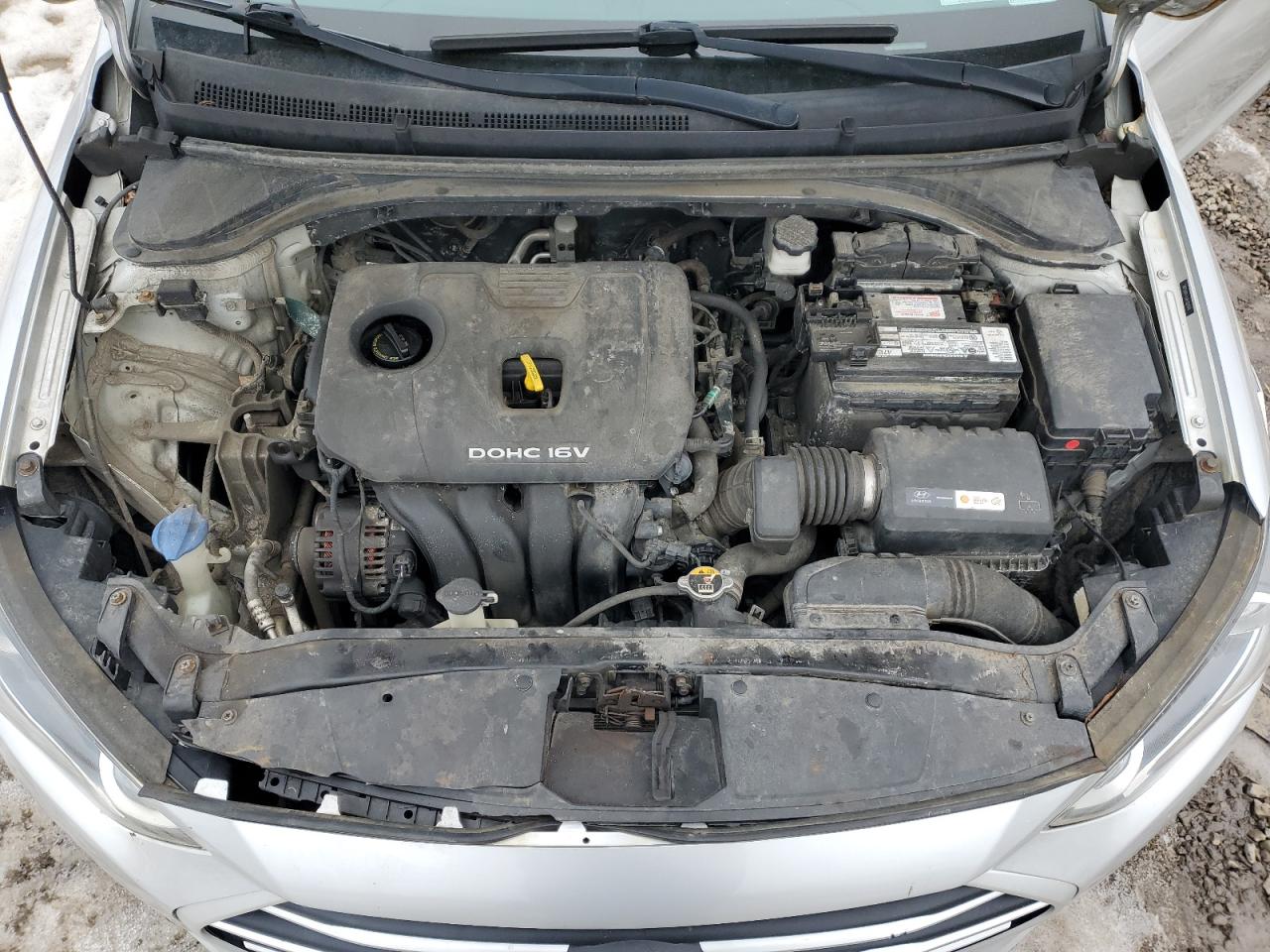 2018 Hyundai Elantra - Image 11