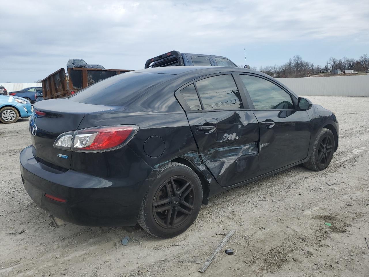 2012 Mazda 3 - Image 3