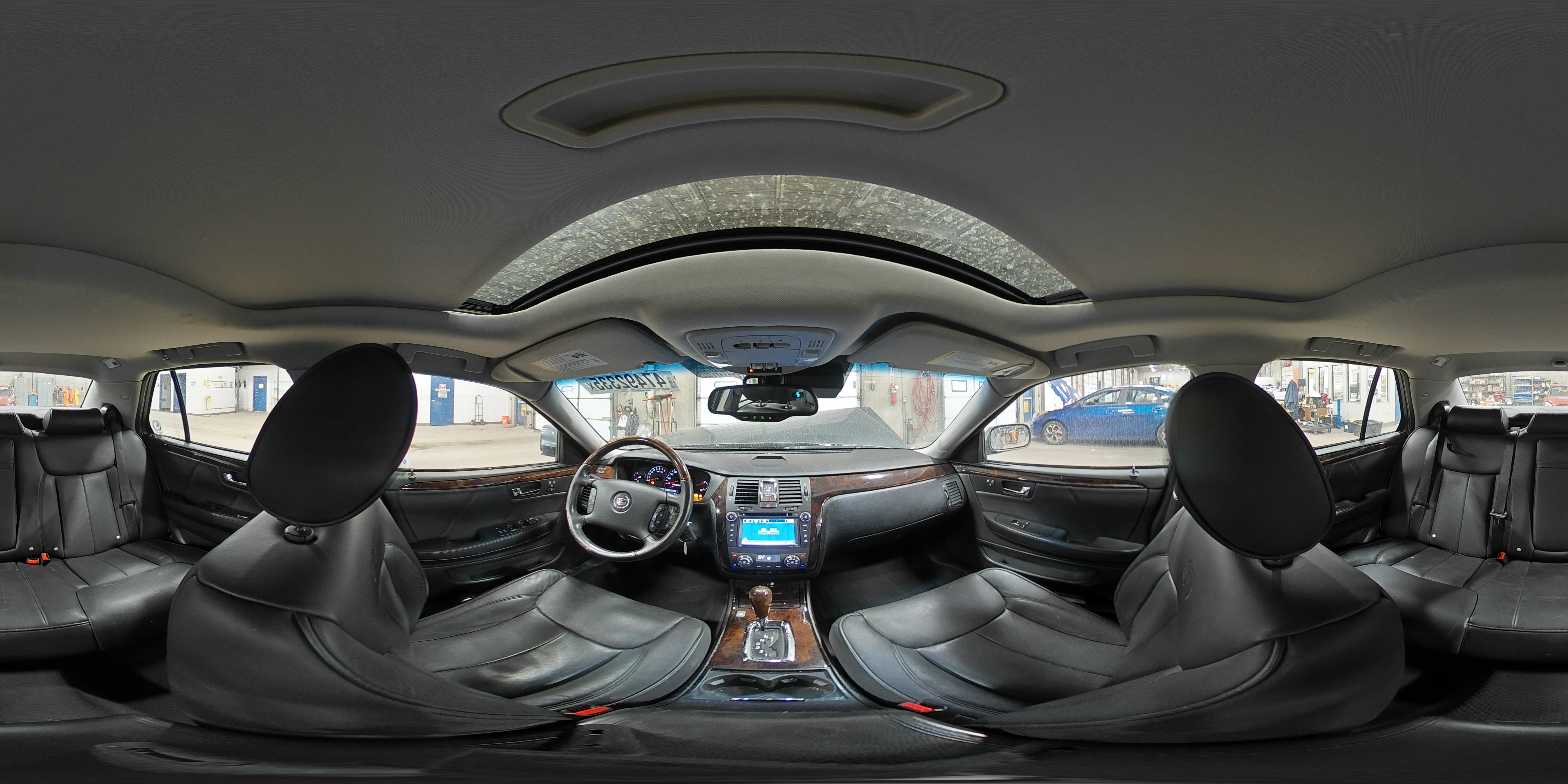 2011 Cadillac DTS - Image 13