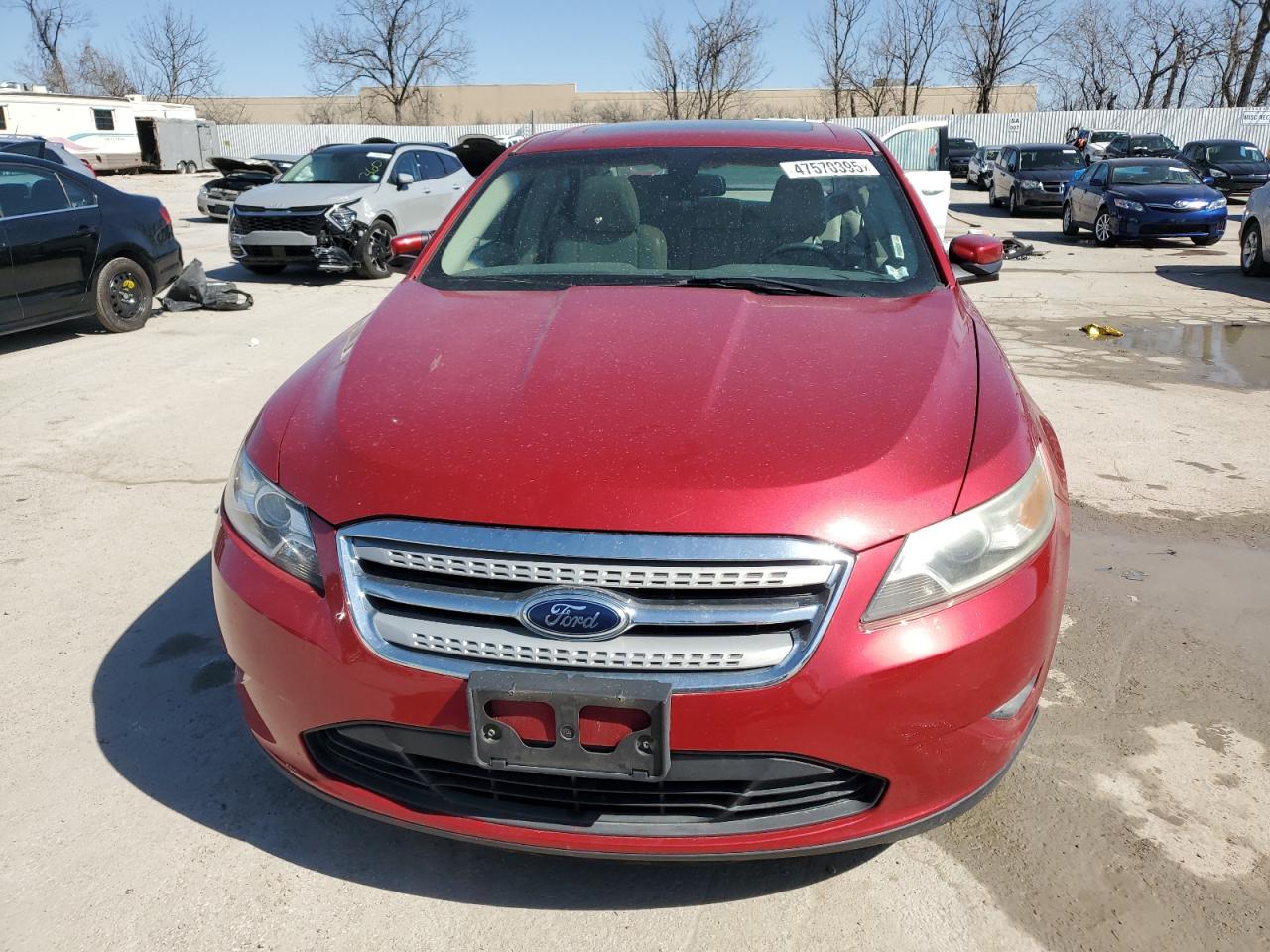 2012 Ford Taurus - Image 5