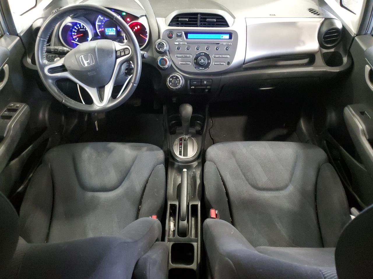 2011 Honda Fit - Image 8