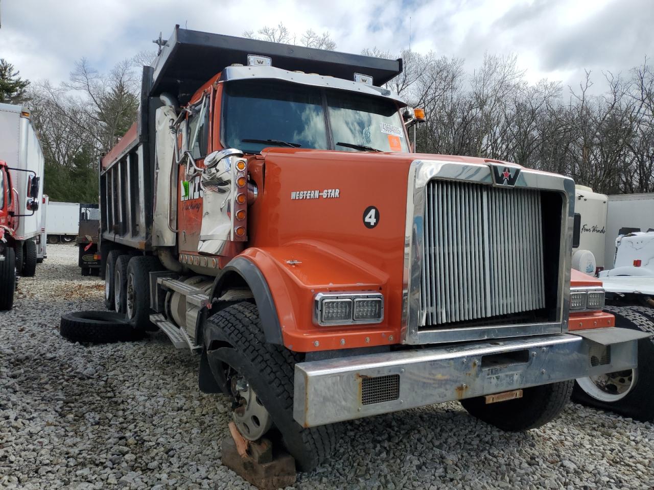 2006 Western Star/Auto Car Conventional 4900Fa იყიდება West Warren-ში, MA - Rollover