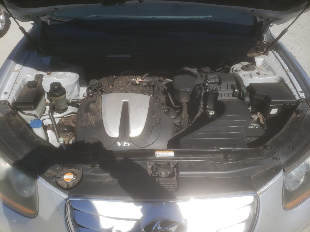 2011 Hyundai Santa Fe - Image 12