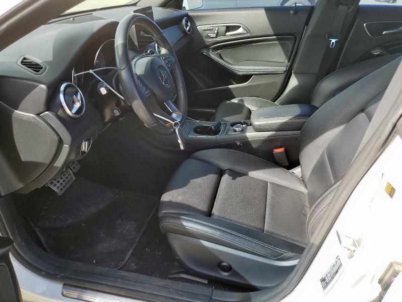  MERCEDES-BENZ CLA-CLASS 2018 Biały
