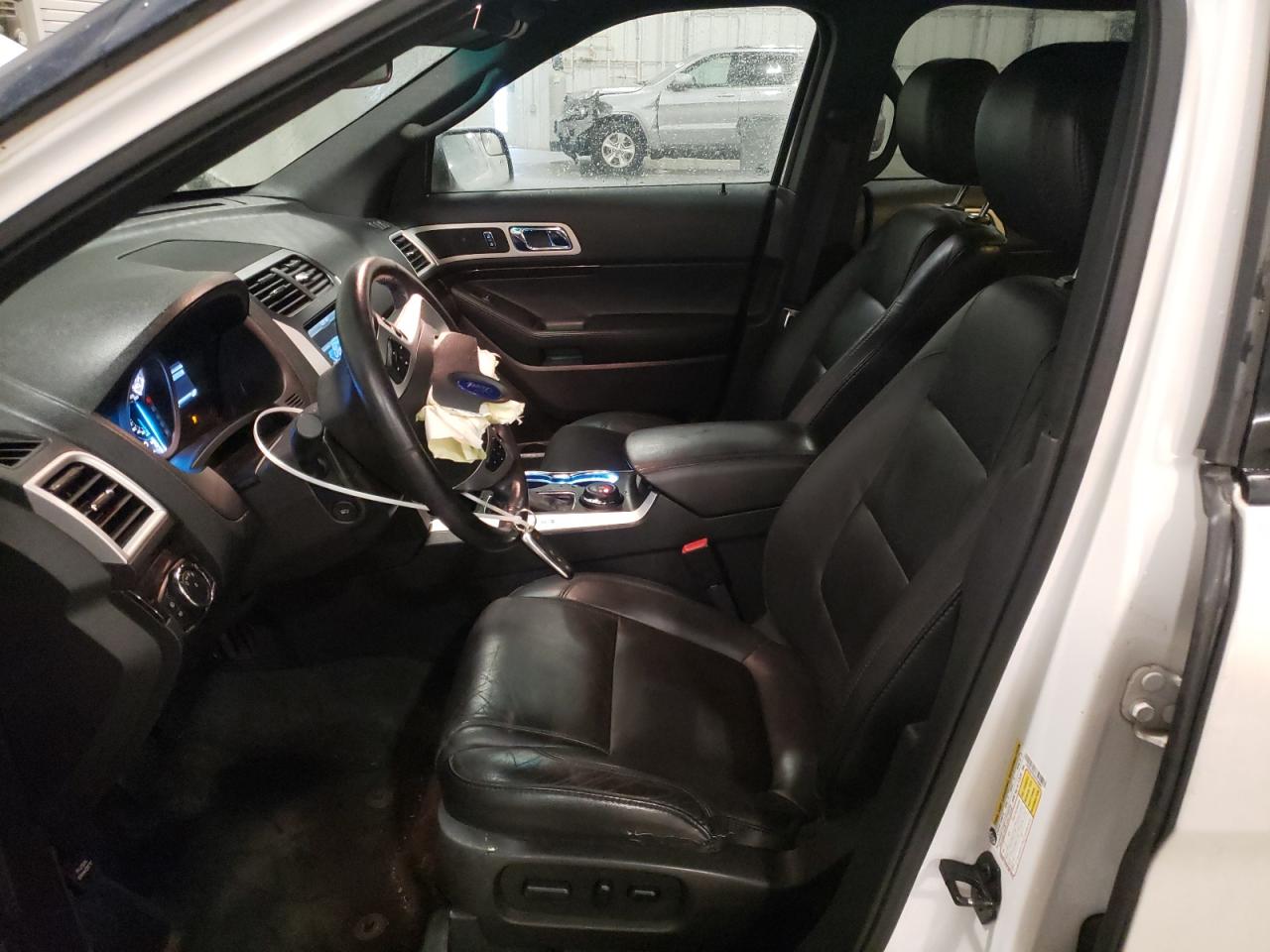 2014 Ford Explorer - Image 7