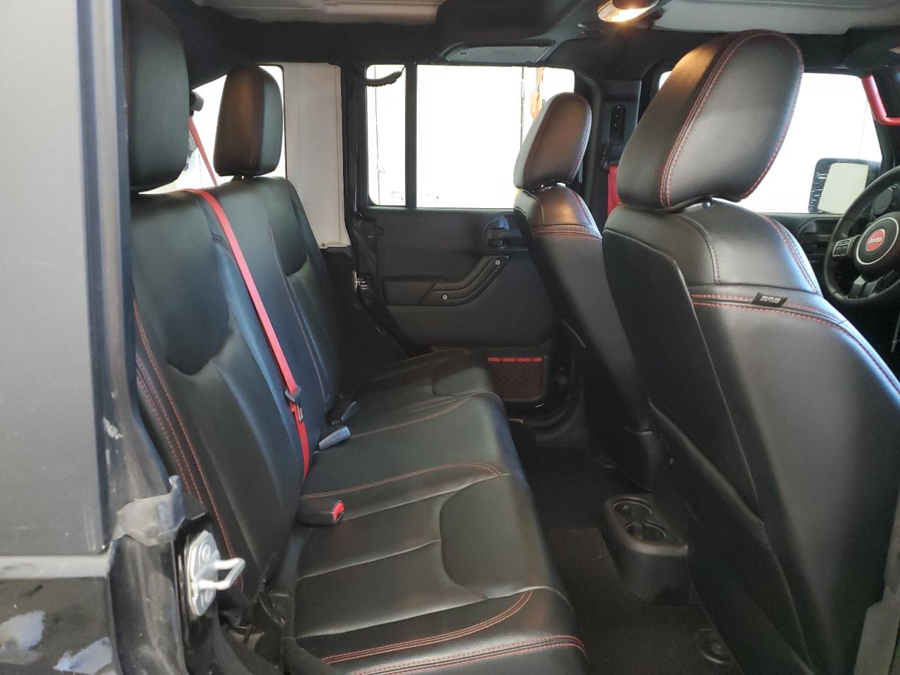 2017 Jeep Wrangler - Image 11