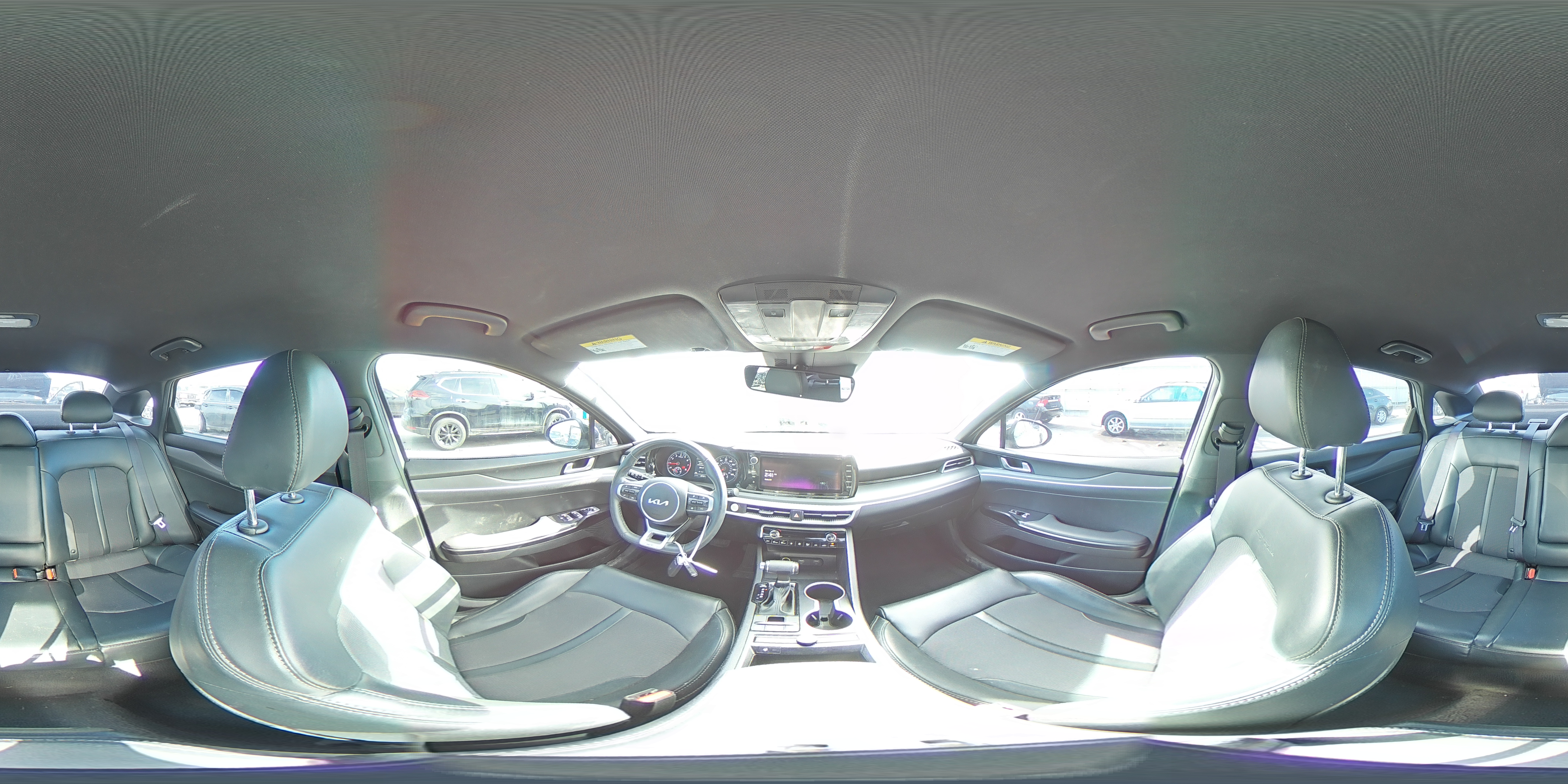 2023 Kia K5 - Image 14