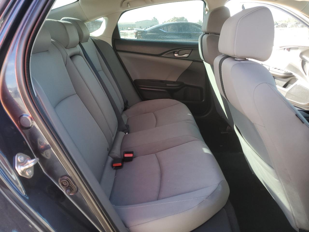 2018 Honda Civic - Image 10