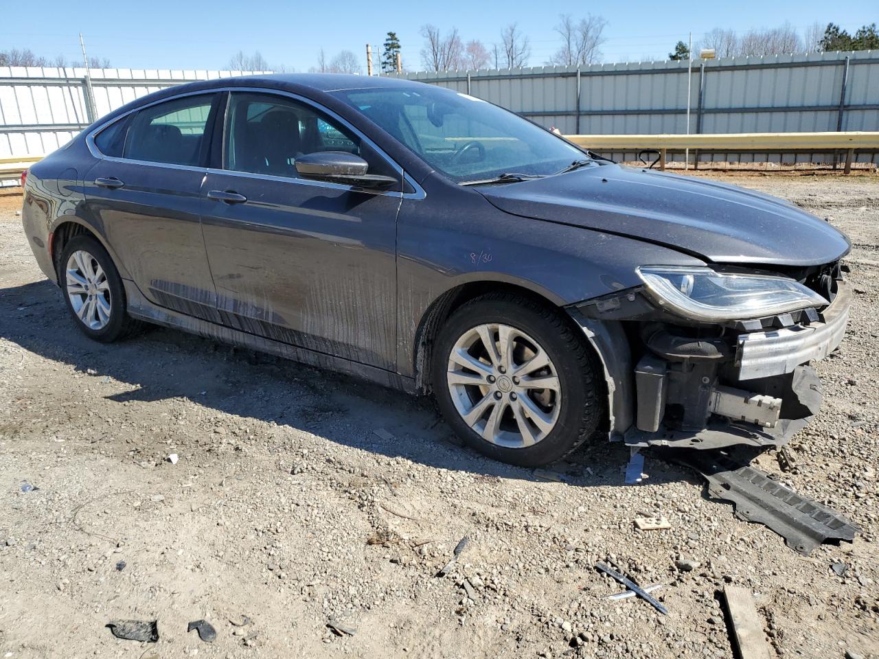 2015 Chrysler 200 - Image 4